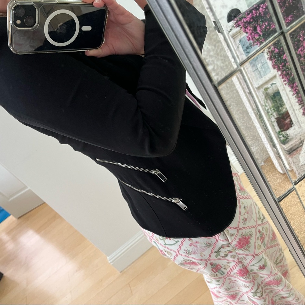 LIKE NEW Zara Polish Black Drappy Blazer with Silver Hardware - Picture 6 of 6